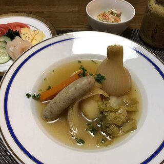 丸ごと新玉ねぎのスープ